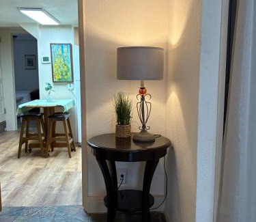 North Queen Anne Apartment | Queen Bea-Seattle-Queen Anne-Basement-Level