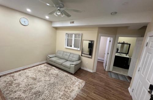 York Regional Municipality Apartment | Queen Bed Apartment with Seamless Living & Kitchen