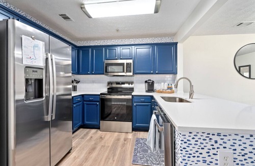 Auburn Apartment | Queen Bedroom inside a 4 BR Condo/New AU Oasis