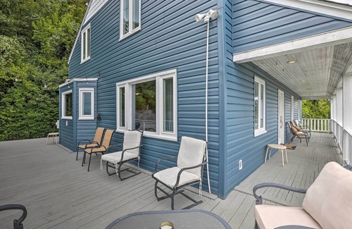 East Walnut HIlls Cottage | Queen City Home w/Ohio River View - 3 Mi to Dtwn!