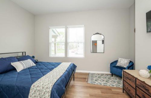 Avondale Apartment | Queen City Retreat 1 Cozy Home for 6 Near Attractions & Restaurants