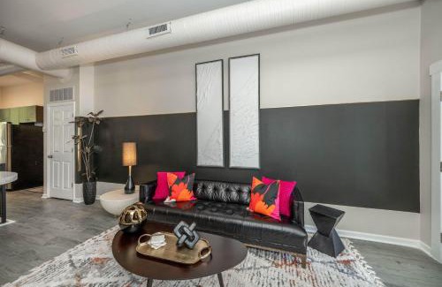 Mount Auburn Apartment | Queen City Views 2 Sleeps 2