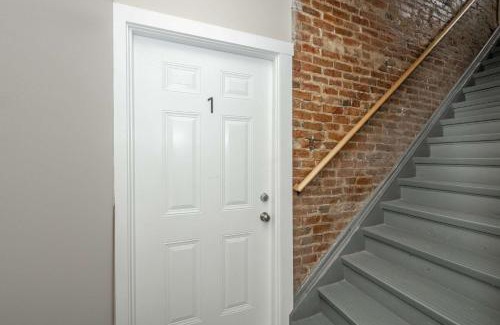Mount Auburn House | Queen City Views Suites