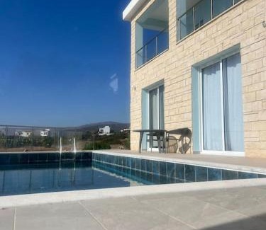 Agios Georgios Pegeias Villa | Queen Eyridiki Luxury Villa 2