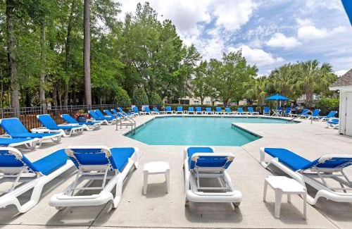 Charleston House | Queen Kelsey - mins from Credit One - pet friendly