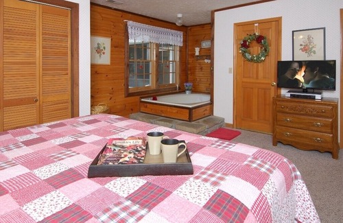 Gatlinburg - Pigeon Forge Cabin | Queen of Hearts in Gatlinburg