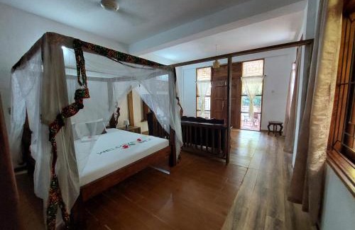 Pongwe Hotel | Queen of Sheba Beach Lodge