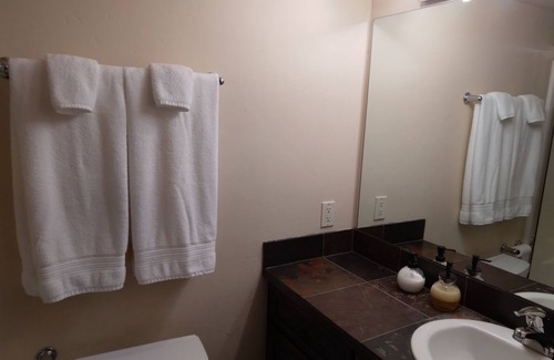 Olney Hotel | Queen - Queen bedroom with private bathroom, mini fridge