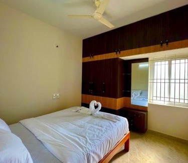 Salem Apartment | Queen's Hotel Service Apartment Salem