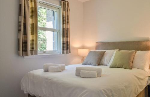 Inchmarlo House | Queen's View Lodge