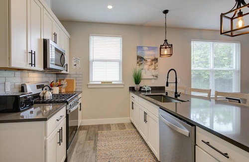 Ocean Shores House | Queen Tide Cottage - Oyhut Bay Seaside Village