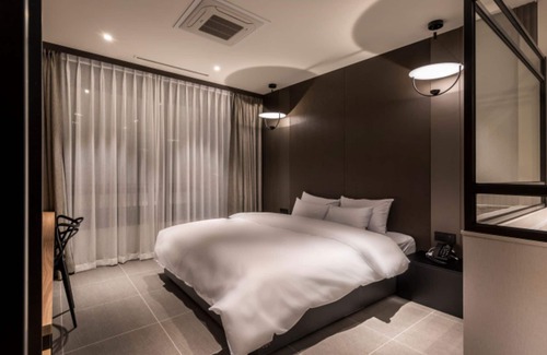 Janghang-dong Hotel | Queen Town Hotel
