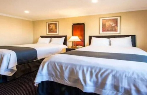 Eastside Hotel | Queencity Inn