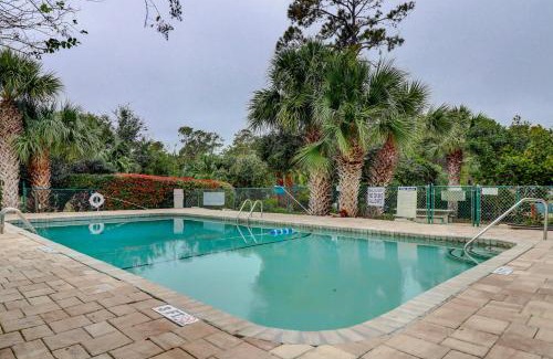 Palmetto Dunes Apartment | Queens Grant 565