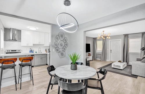 West Avenue Apartment | Queens Suite 2BD/2BA Miami Beach Lincoln Casa