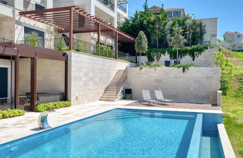 Sveti Stefan Apartment | Quercus Residences Apartments