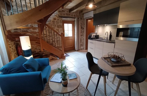 Frontenac Cottage | Quercy cottage, charm, comfort, garden with trees, natural swimming pool