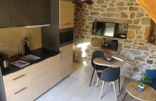Frontenac Cottage | Quercy cottage, charm, comfort, garden with trees, natural swimming pool