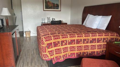 Weatherford Hotel | Quest Inn Weatherford