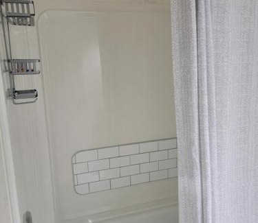 Whitewood Hotel | Quest Motel