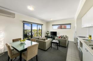 West Perth Apartment | Quest on Rheola
