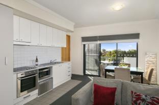 West Perth Apartment | Quest on Rheola