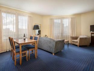 Sullivan's Cove Apartment | Quest Savoy