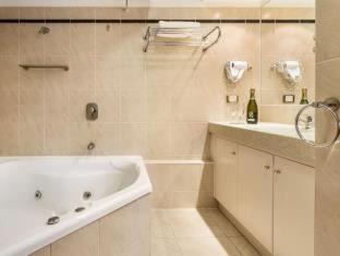Sullivan's Cove Apartment | Quest Savoy