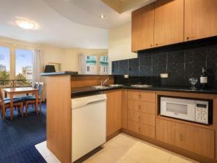 Sullivan's Cove Apartment | Quest Savoy