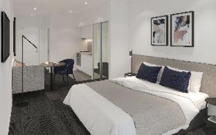 Melbourne Apartment | Quest St Kilda Road
