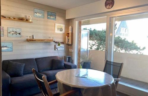 Quiberon Apartment | Quiberon - Studio 4 pers rénové, balcon, parking, 100m plage - FR-1-478-139