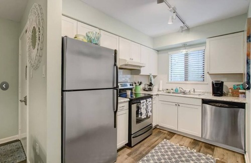 Fernandina Beach Condo | Quick Beach Access- Beautiful Screened in Deck and POOL