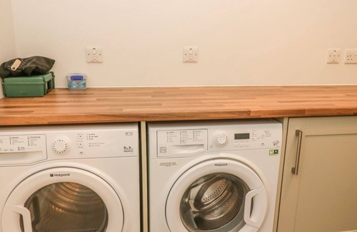 Rothesay Cottage | QUIEN EAST (SPENCE COTTAGE), pet friendly in Rothesay, Isle Of Bute