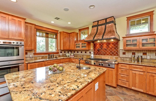 Spicewood House | Quiet 12+ Acres of Hill Country all to yourself