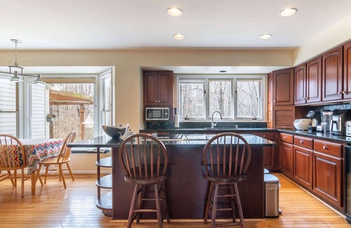 Fairfax House | Quiet 2-Story Home | Garden View & Large Kitchen