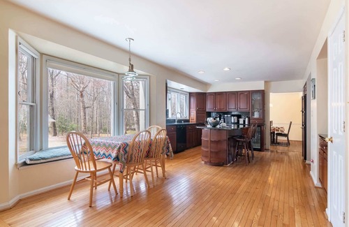 Fairfax House | Quiet 2-Story Home | Garden View & Large Kitchen