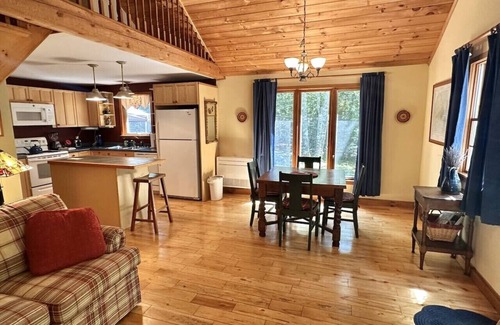 Bar Harbor House | Quiet 2BR Secluded Home in Bar Harbor [The Anchor]