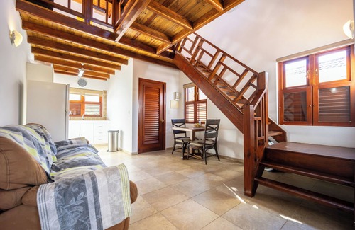Rooi Catochi Apartment | Quiet and Central Apartment