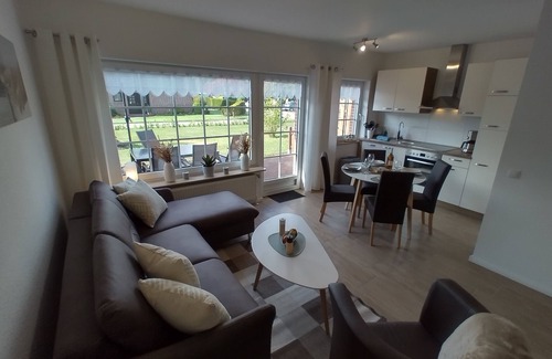 Ditzum Condo | Quiet and central ground floor apartment