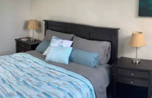 Hialeah House | Quiet and Cheerful Casa Particular with parking