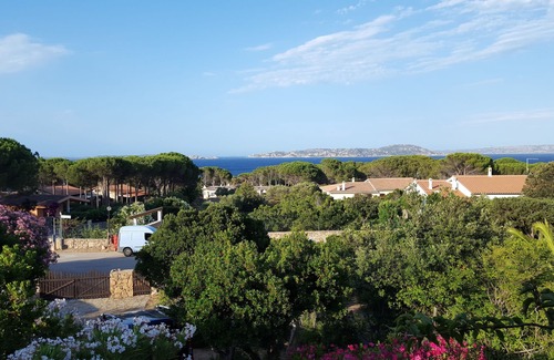 Conca Verde Apartment | Quiet and comfortable apartment with garden near the beach