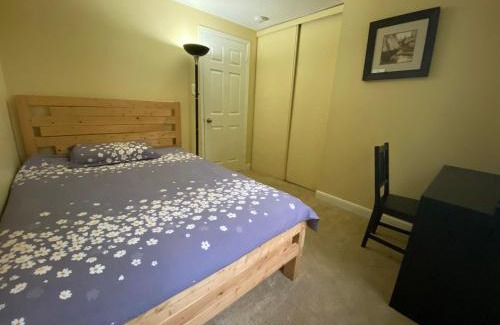 Oakville House | Quiet and Comfortable Homestay