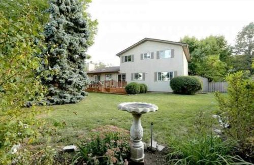 Oakville House | Quiet and Comfortable Homestay