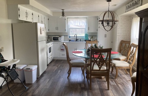 Saint Marys  Allen County House | Quiet and comfy home is one of Fort Wayne's most sought after areas of the city