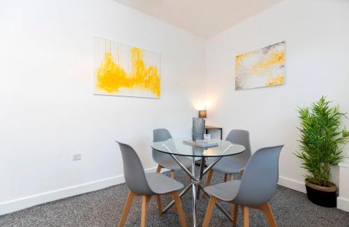 Darlington Apartment | Quiet and comfy house with 2 bedrooms and 2 bathrooms super fast WiFi and crisp hotel standard white linen hosted by Our Home Short Stays