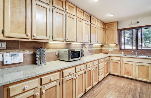 Santa Fe House | Quiet and Convenient Retreat