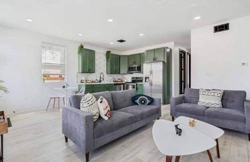 Saint Roch Apartment | Quiet and cozy apartment in the vibrant St Roch neighborhood.