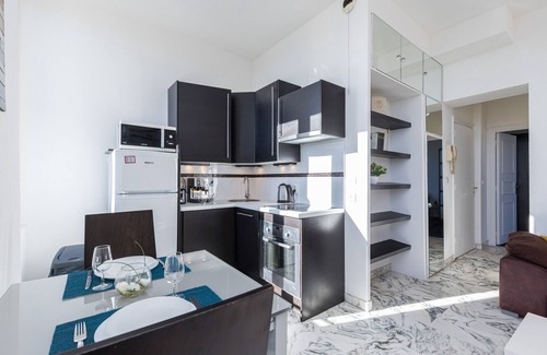 Cimiez Apartment | Quiet and open view, 1 Bdr with Swimming Pool & Garage