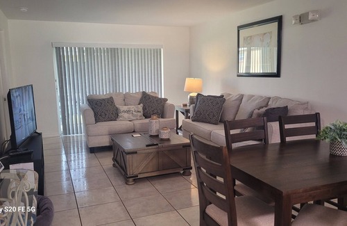Fedhaven Villa | Quiet and peacefull villa,3bed,full kitchen,washer and dryer,AC and more.