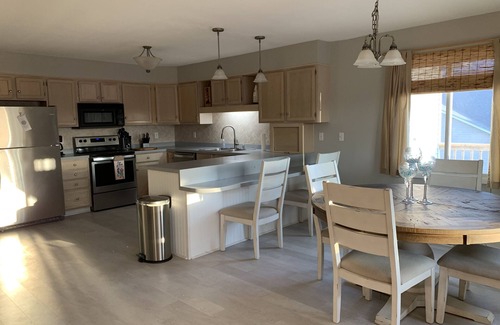 Salter Path House | Quiet and quaint beach home with easy walking access to the ocean and sound side